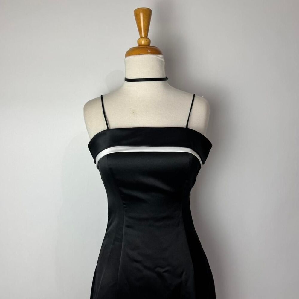 Zum Zum By Niki Livas vintage y2k 90s black and white prom dress
